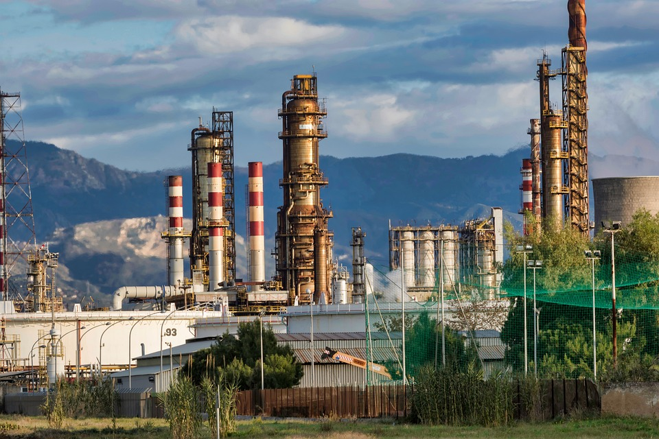 work in progress at a gas refinery