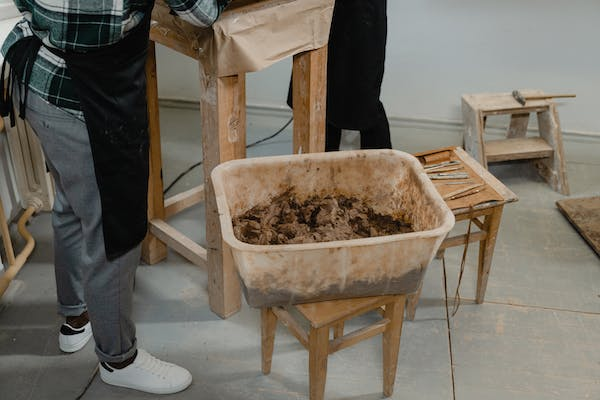 mud in a white container