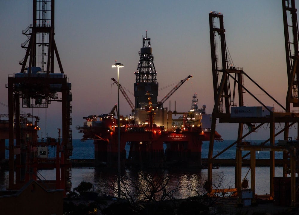 An oil extraction unit