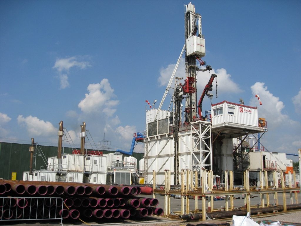High-performance fiberglass casing pipes designed for use in harsh drilling environments